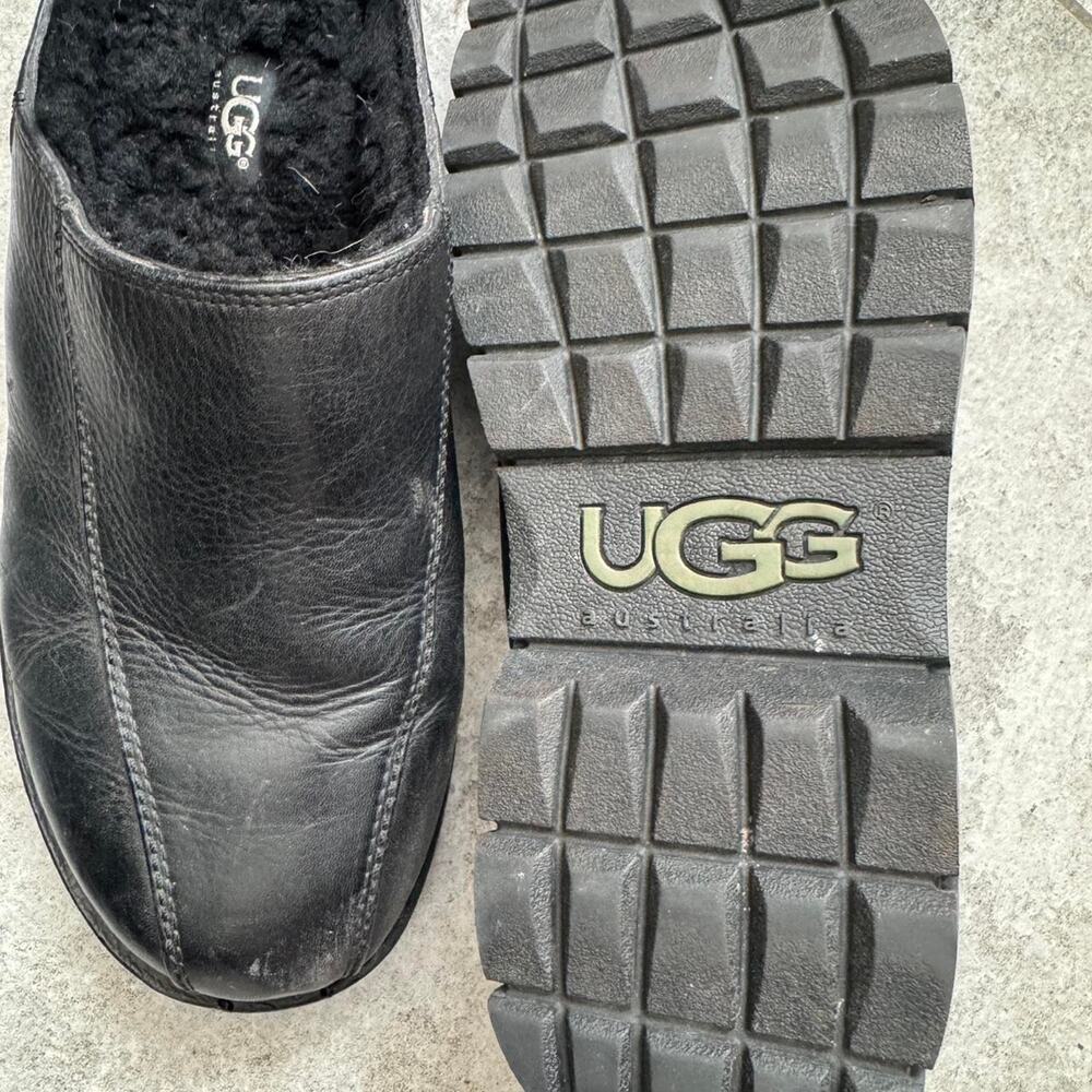 UGG AUSTRALIA MENS LEATHER SLIP ON MULES SZ 11 - Picture 2 of 5